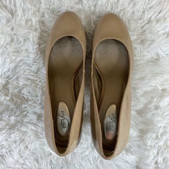 Alfani Step n Flex Pumps - Picture 2 of 9